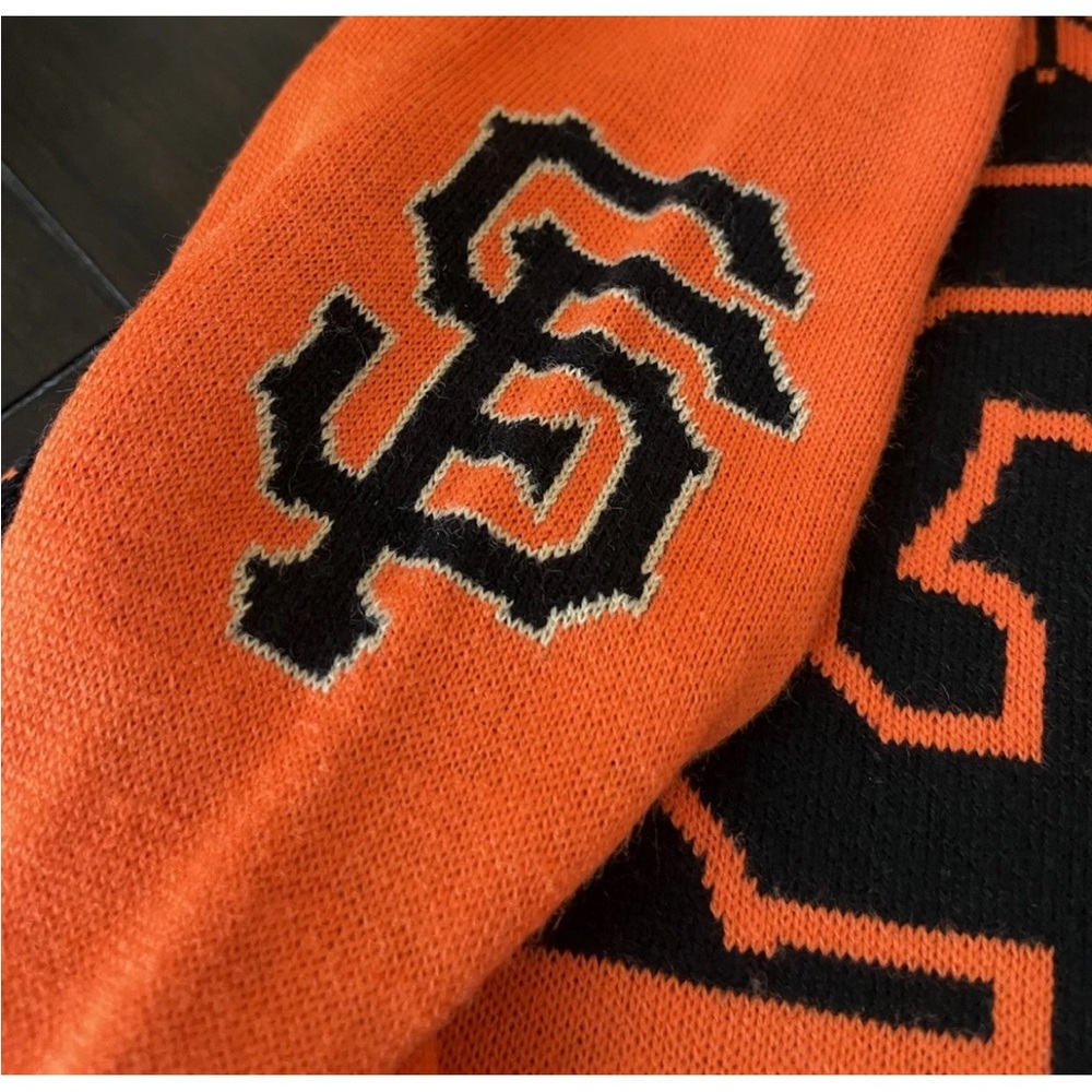 San Francisco Giants Crewneck Holiday Sweater | MLB Genuine Merchandise | Men M - Picture 6 of 9